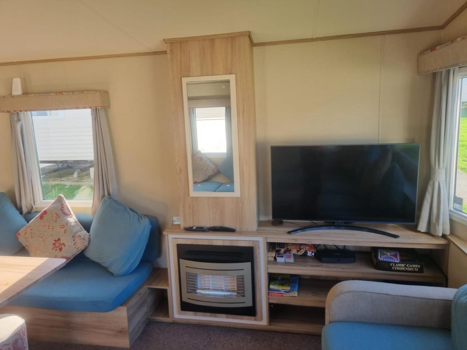 Newquay Bay Porth Caravan - 6 Berth Dış mekan fotoğraf